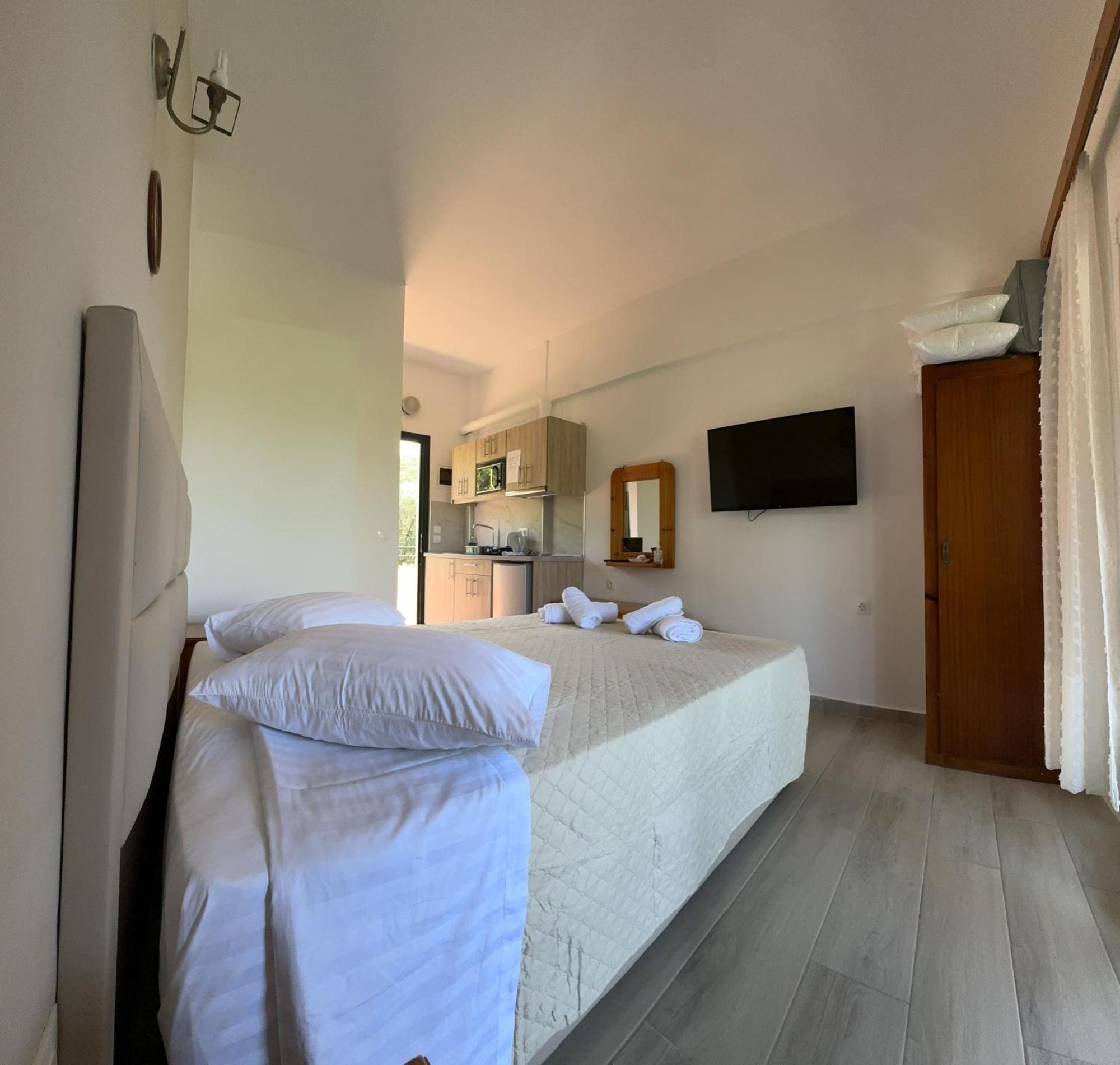Athina Studios Paleokasztríca Kültér fotó